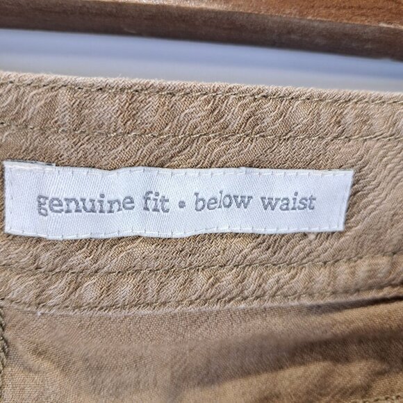 J JILL Genuine Fit Below Waist Tan Capri Cropped Pants Size 10 - Picture 7 of 11